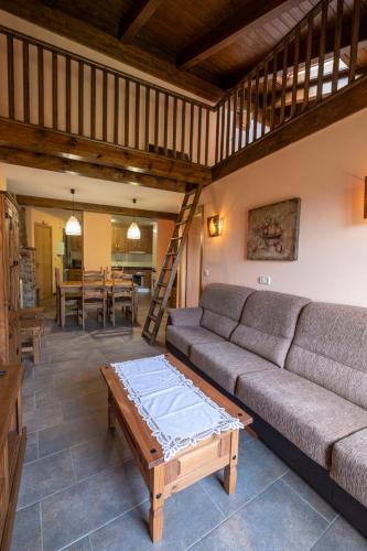 Apartamentos Farrai llova in Barbastras