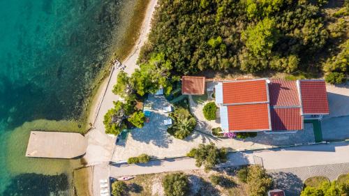 Apartments Villa Punta Royal - image 5