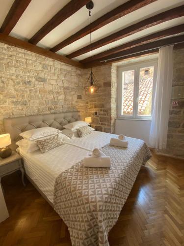 Palace Wall Residences, Split