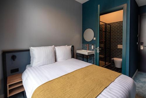 FD Hotels Room Type - Economy Double Room