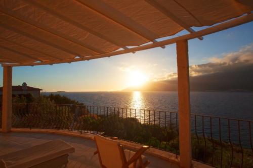 Suite with Hot Tub