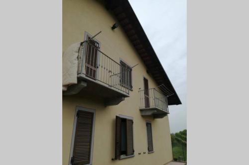 Casa Vacanze LILIANA in Priocca