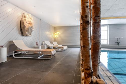 Lysebu Hotel - image 13