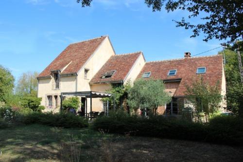 Les Denisots 12/14 pers piscine privée chauffée gîte à louer Saint-Fargeau