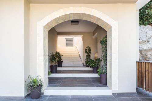Entrance, Villa Angelica Meronas in Stavros