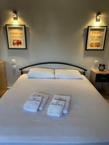  Q luxury rooms Perea center in Peraia