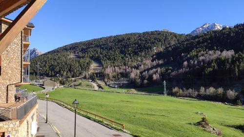 PRECIOSO LOSFT FRENTE A PISTAS GRANVALIRA, Soldeu, HUT1-0 0 5 0 6 8 in Bordes d' Envalira