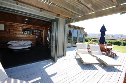 Superior Chalet image 9