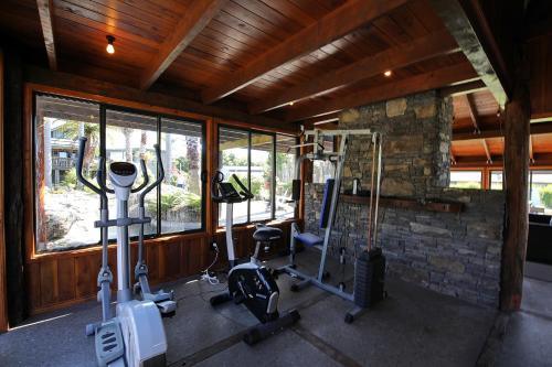 Superior Chalet image 5