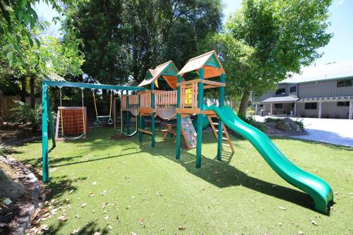 Superior Chalet image 7