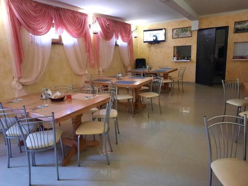 мини отель "Шевченковский" (мини отель "Шевченковскии") in Chornomorsk