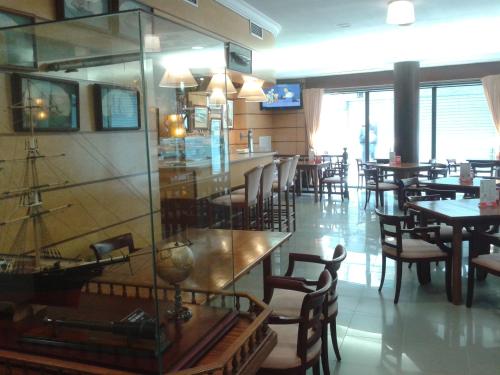 Hostal Vila del Mar - image 12