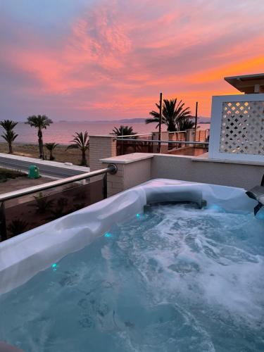 Penthouse La Azohia Beach in ลาแมนกาคอสตาคาลิดา