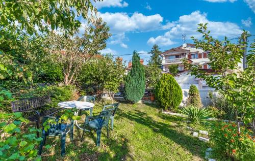 Apartments and Rooms Lago Rupa