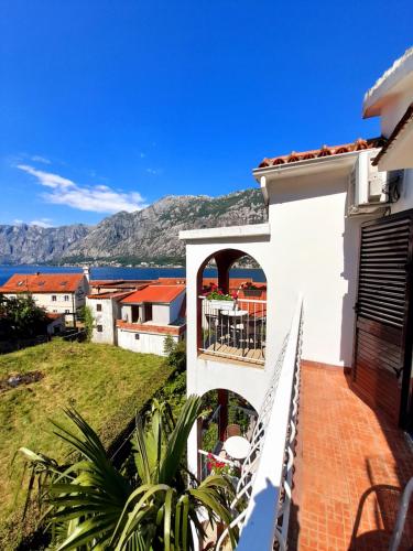 Erkély/terasz, Hotel Bokeljski Dvori in Mou