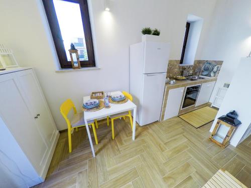 One-Bedroom Apartment image 1