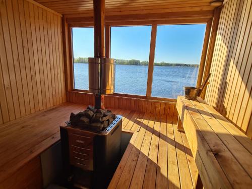 Lämmijärve parvsaun, Värska