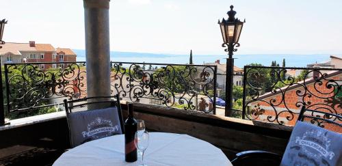 VILLA ANA