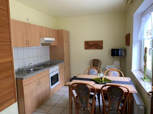 Kitchen, Hotel-Pension Teutonia in Braunlage