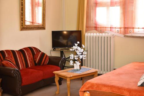 Hotel-Pension Teutonia Room Type - Triple Room