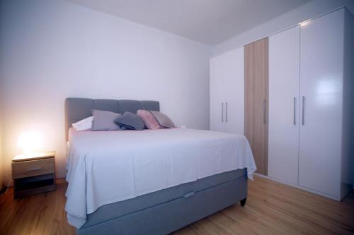 Apartment image 2
