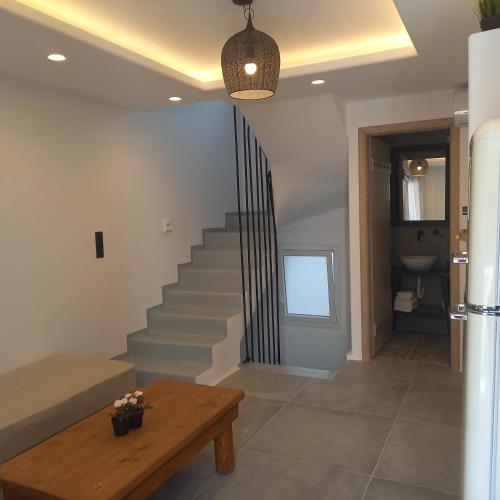 2 bedrooms, 5 beds