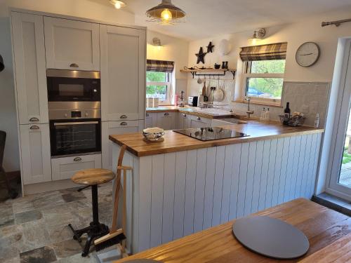 кухня, Loch Lomond Blair Byre in Роуорденнен