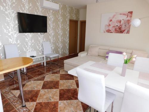  Lelle Central Grand Apartman in Balatonlelle