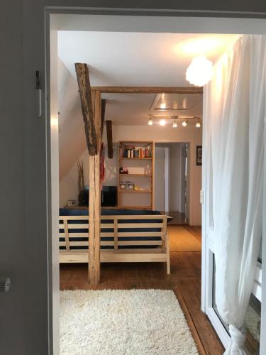 Ferieninrosengarten 1 Zi Appartement 190 cm Deckenhöhe ODER große 4 Zi DG WHG