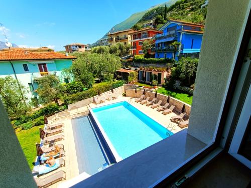 Double Room with Pool View