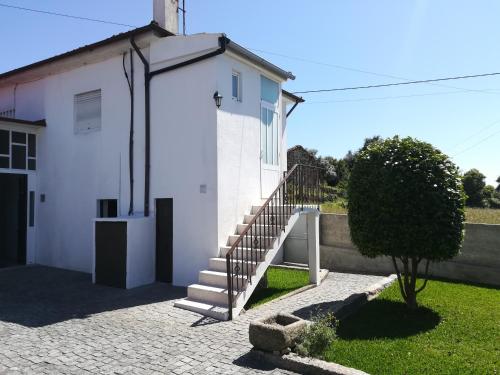  Santo Tirso Holidays Home, Pension in Santo Tirso bei Vila Nova de Famalicão