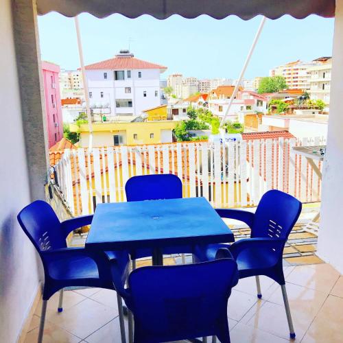 Vila Aliaj Deluxe rooftop apartment with private balcony