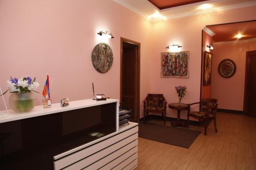 Azoyan Guest House - 전망
