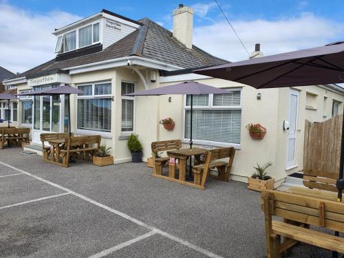 Entrance, Tregarthen - Adult Only in Newquay Waterfront