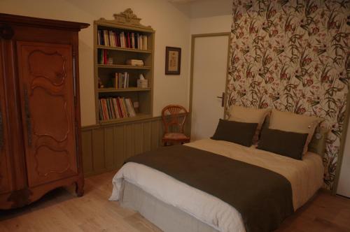 Chambres d'hôtes du Ruisseau d'Argent Room Type - Double Room with Garden View