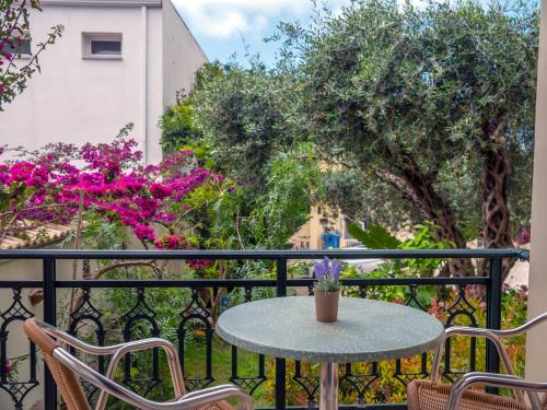 Hotel Loukas Vrachos - image 3