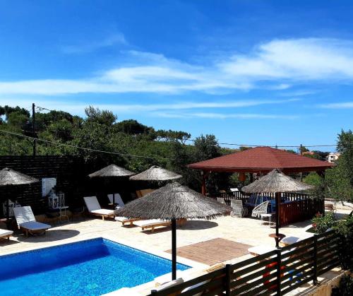 Alegria Villas Complex - image 13