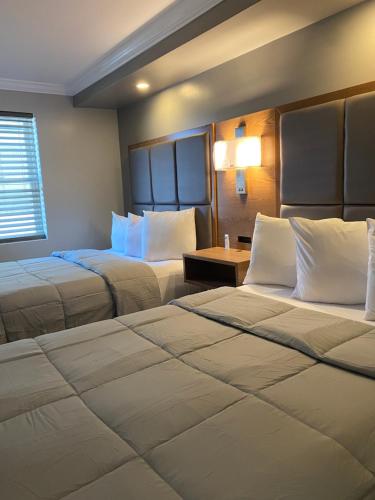 Coastal Sands Inn - image 12