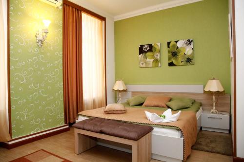 Azoyan Guest House