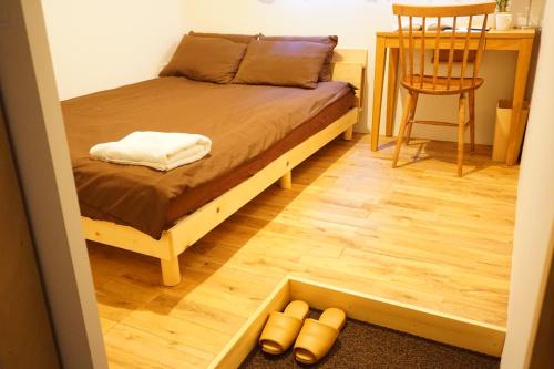 Beehive Hostel Osaka Namba Dotonbori Shinsaibashi Youth Hostels Live Japan Japanese Travel Sightseeing And Experience Guide Beehive Hostel Osaka Namba Dotonbori Shinsaibashi Youth Hostels Live Japan Japanese Travel Sightseeing And Experience Guide