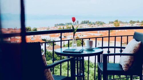 Sun Sight - Deluxe Bella Vista Suites, Pefkochori (zdjęcie 2)