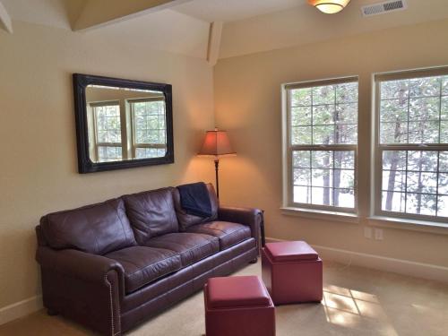 1 Cherrywood home - image 8