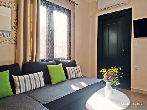 Old Harbour Apartments by CorfuEscapes - Αρβανιτακαίικα