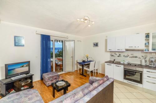 Apartment in Pisak with sea view, terrace, air conditioning, W-LAN 102-2, Pisak (fotografie 7)