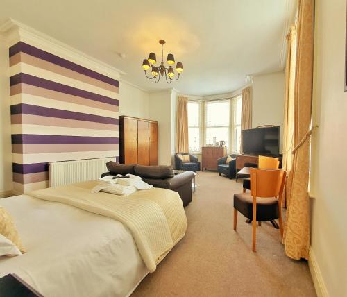 Rowntree Lodge - image 13