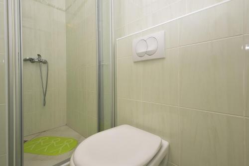 Apartment in Zaton with balcony, air conditioning, WiFi, washing machine 685-1, Zaton (fotografie 8)