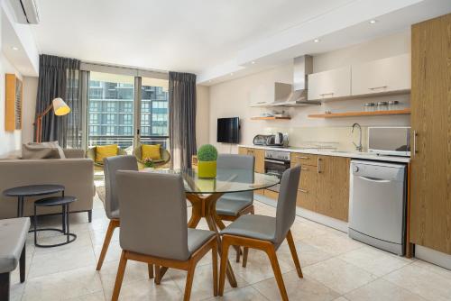Canal Quays Apartments - image 14