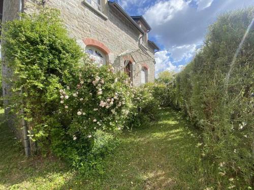 Les Roses By Locntour gîte à louer Léhon