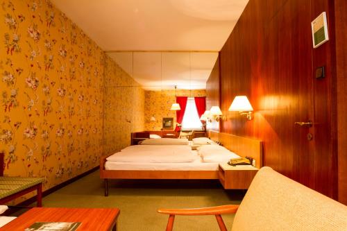 Hotel Hohenstauffen Room Type - Standard Triple