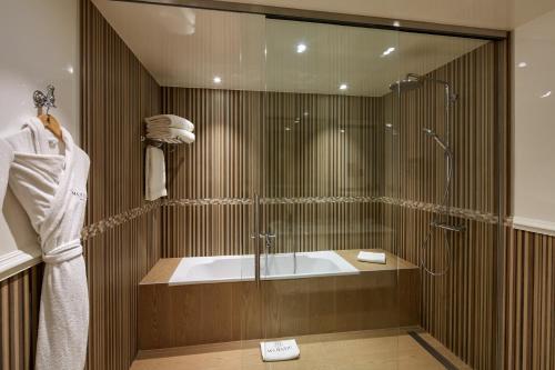 Majestic Hotel Spa - Champs Elysées - image 7